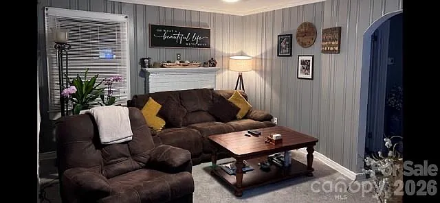 3 bed, 1026 sqft, $1,780 — Photo 3
