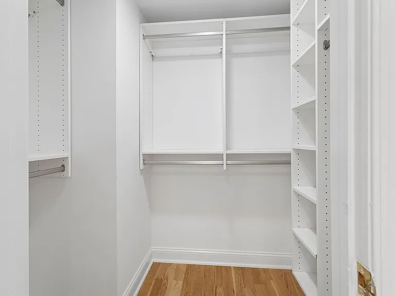 306 Candlewood Ln — Photo 25