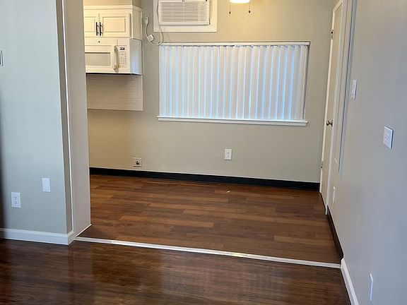 5th image of 2224 O St APT 3