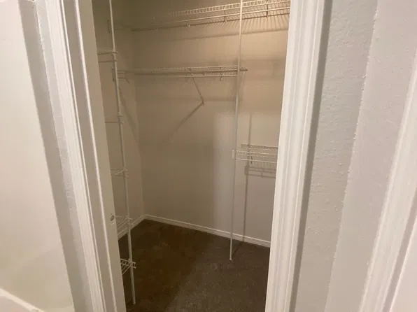 3001 SW Deerfield Blvd APT 2, Bentonville, AR 72713