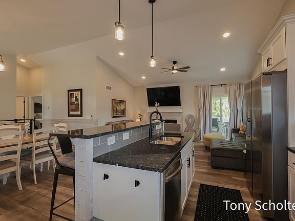 4th image of 1278 Sand Springs Dr #52