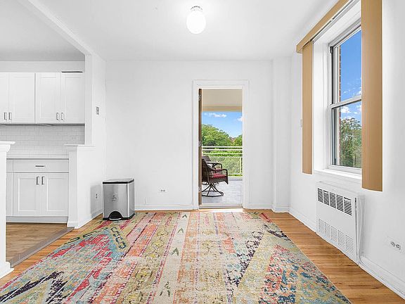 3rd image of 255 Fieldston Ter APT 6K