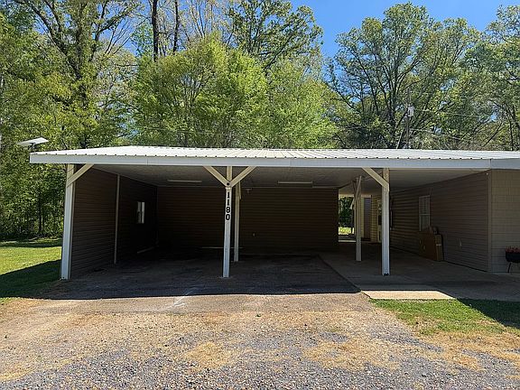 4th image of 1180 W Parks Rd