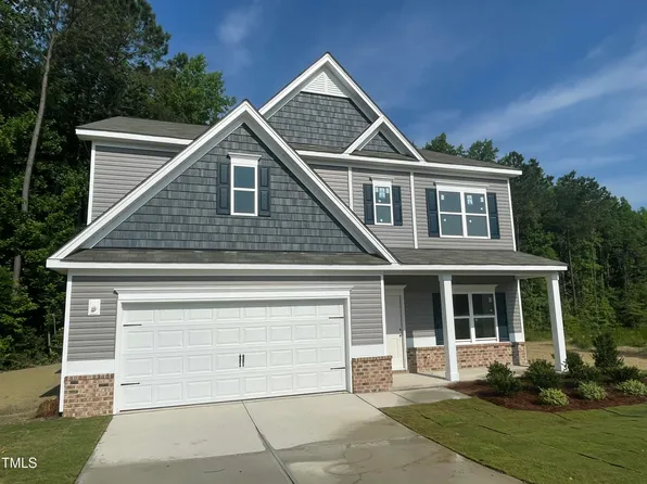 507 Olivia Crossing Ct, Four Oaks, NC 27524
