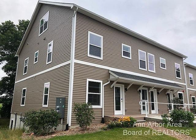 1st image of 560 Little Lake Dr #41