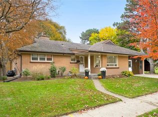 3 Oakwood Ave, Kitchener, ON N2H 6G7