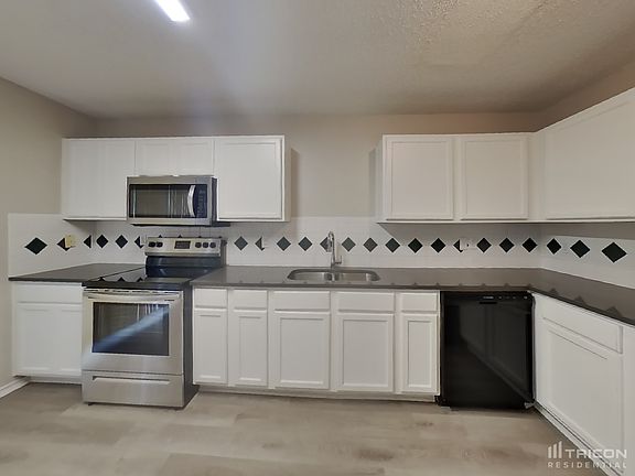 4th image of 622 Gibson St