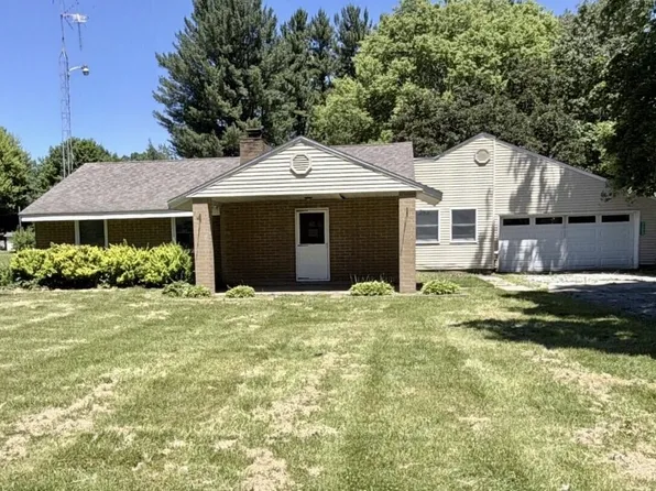 2223 W Oak St, La Porte, IN 46350