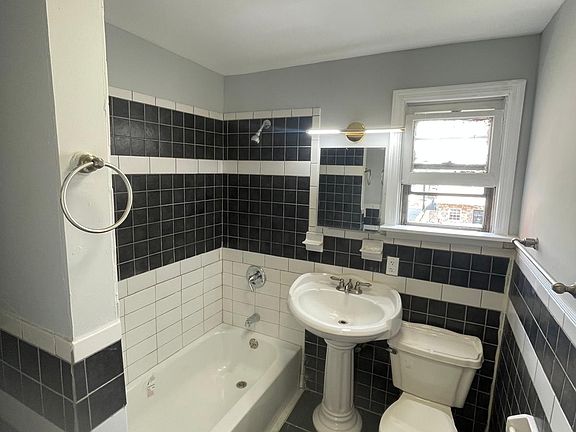 5th image of 511 Magnolia Ave #1