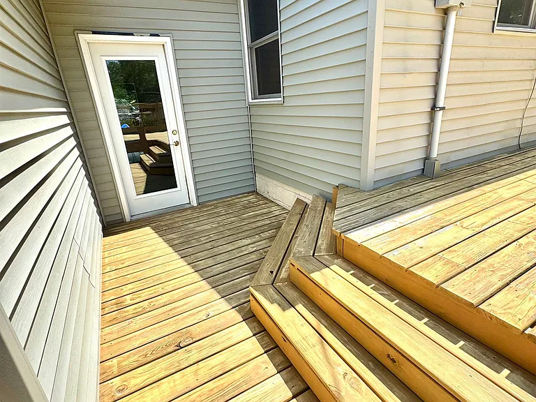 222 S Midvale Blvd — Photo 9