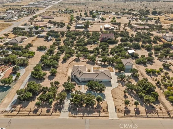 6976 Cataba Rd, Oak Hills, CA 92344