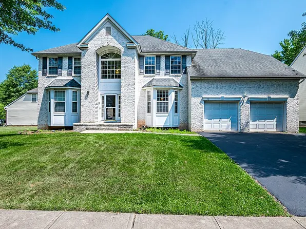 30 Bellavista Ct, Edison, NJ 08820