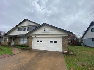1110 Carroll Dr, Garland, TX 75041