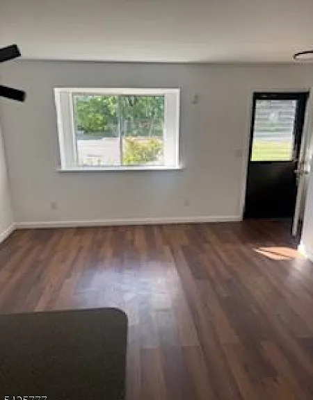 407 Orchard Meadows Dr — Photo 3
