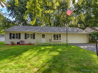 45 Sedgwick Rd, Oswego, IL 60543