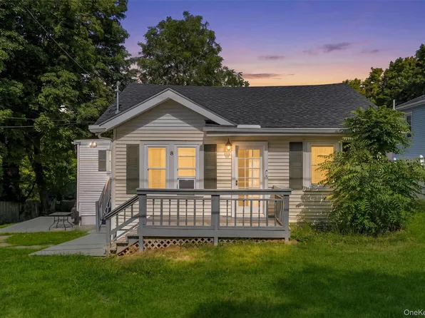 8 Huntington Road, Carmel, NY 10512