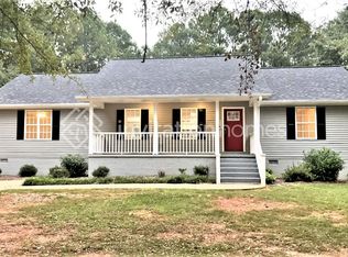 110 Creek Dr, Locust Grove, GA 30248