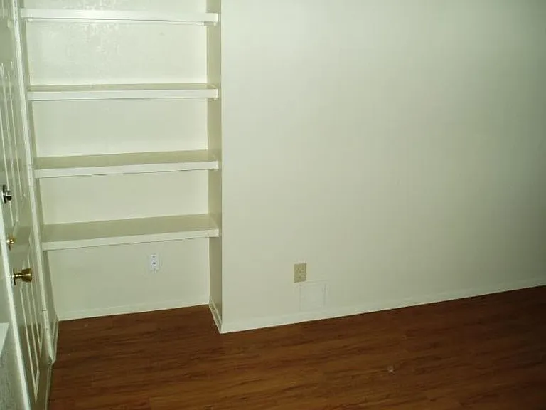4409 Guadalupe St — Photo 6