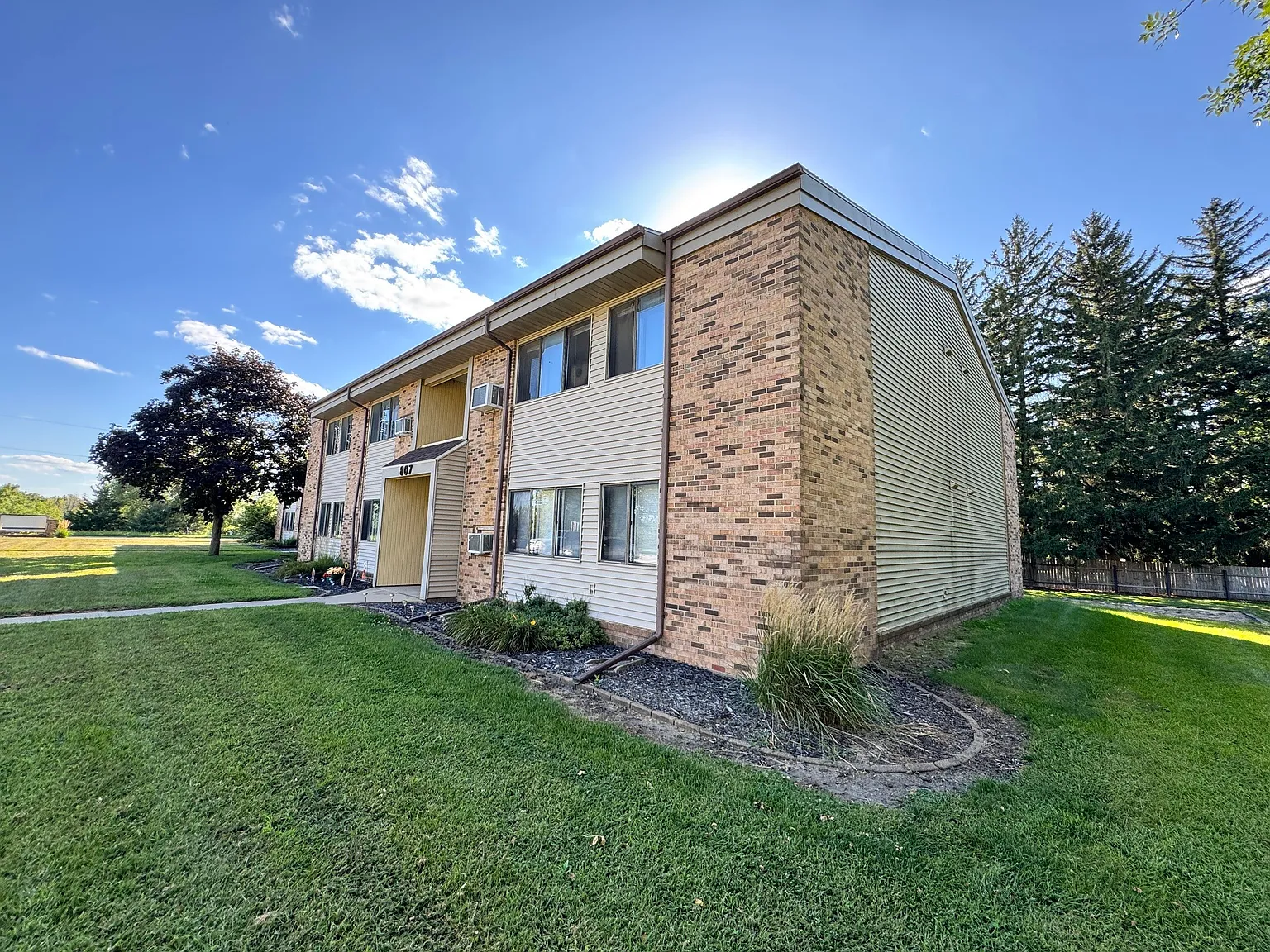 1 bed, 500 sqft, $675 — Photo 1