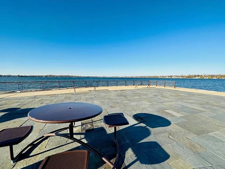 28373 Carlton Way Dr — Photo 18