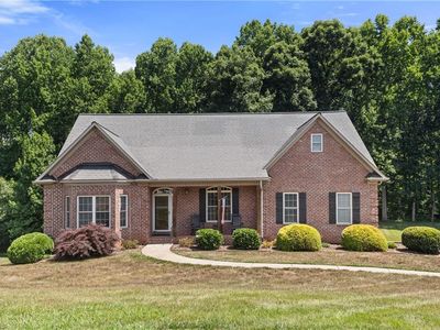 134 Graywood Ct, Advance, NC, 27006