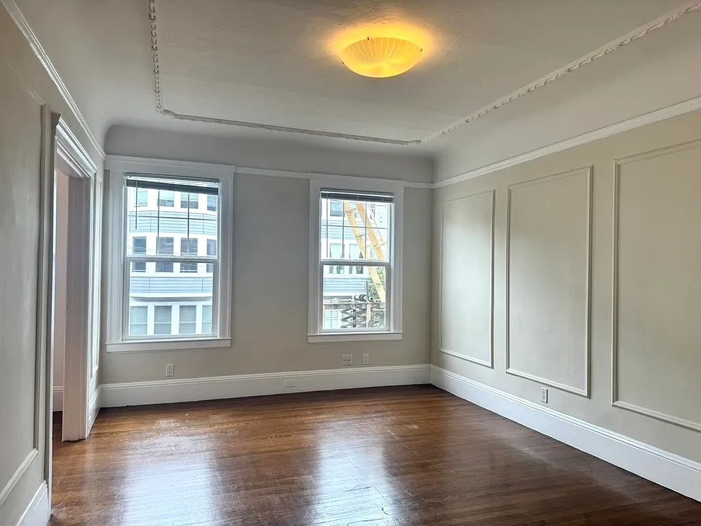 Studio, $3,295 — Photo 2