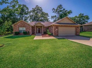 123 Lakeway Ln, Longview, TX 75604