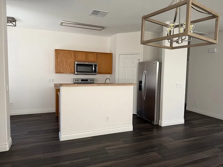1140 E Catino St — Photo 9