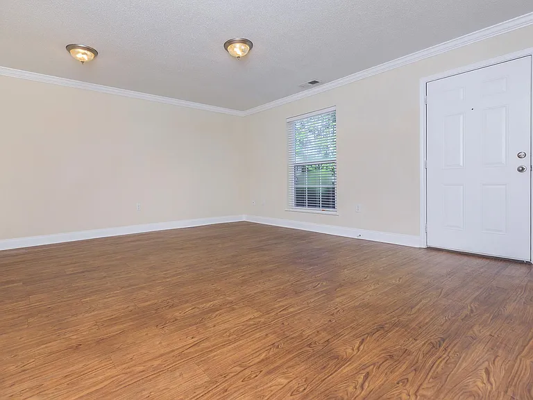 Mission Ridge Apartments — Photo 10