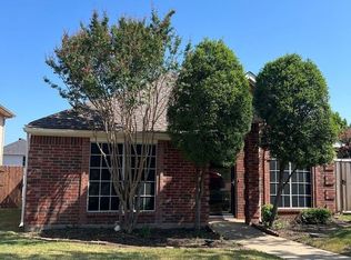 541 Valley View Dr, Lewisville, TX 75067