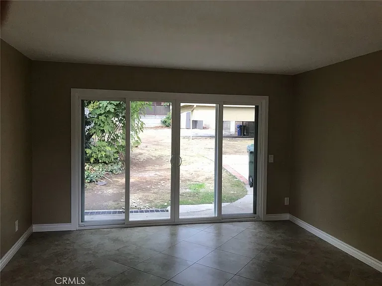 511 Mariposa Ave — Photo 6