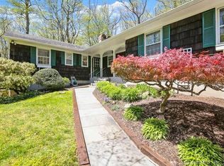 9 Brownson Dr, Shelton, CT 06484