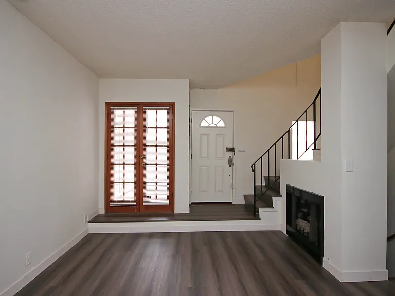 72 S Greenwood Ave #10 — Photo 9