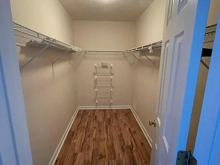 7004 Robins Nest Dr — Photo 14