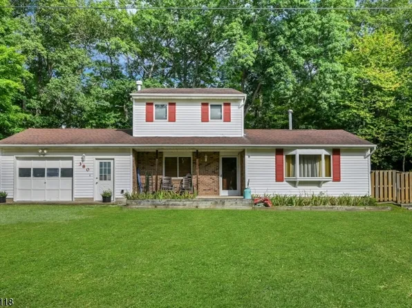 380 Ringwood Ave, Wanaque Boro, NJ 07465