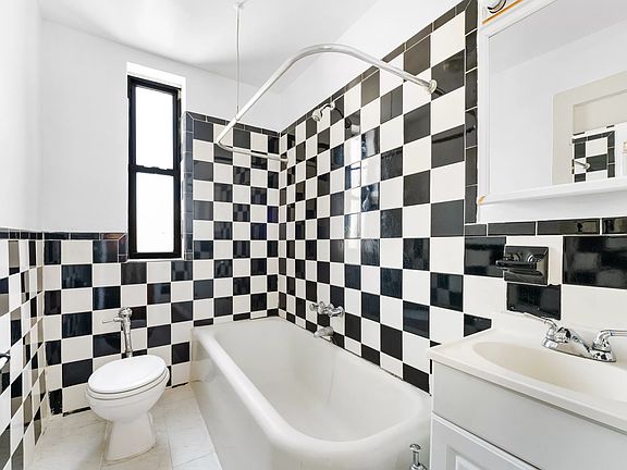 5th image of 333 4th St APT 5D
