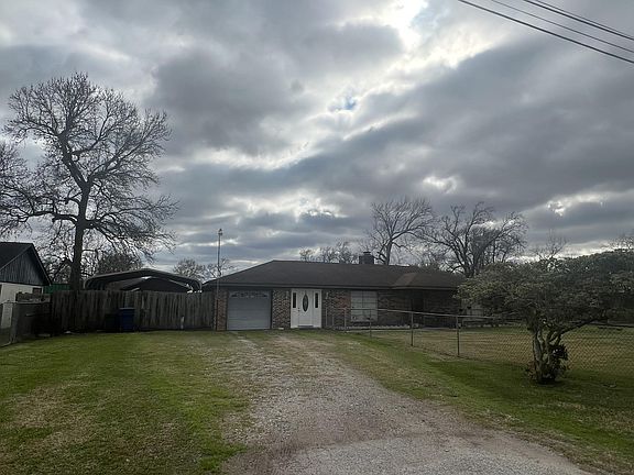 2nd image of 208 San Jacinto St