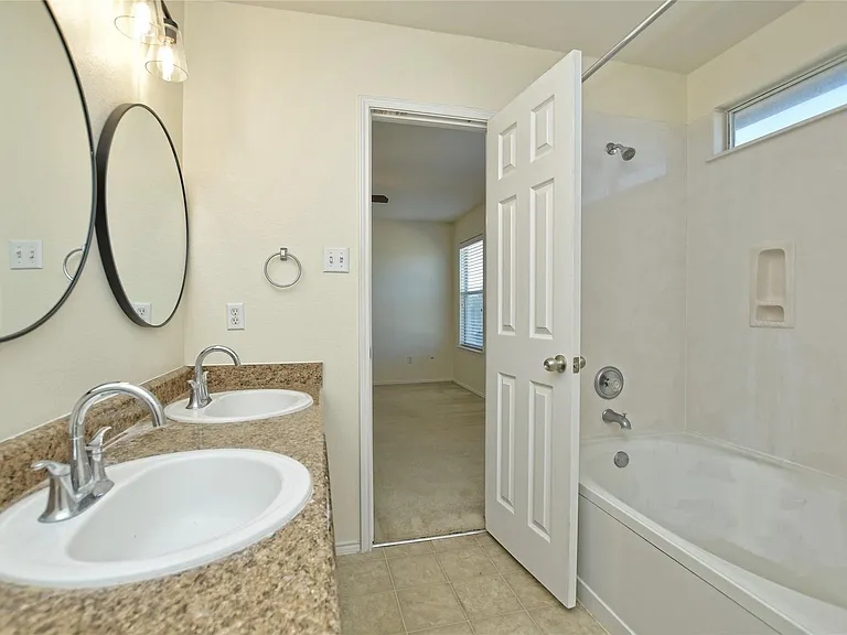 811 Encinita Dr — Photo 16