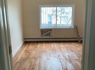 679 Rhinelander Ave, Bronx, NY 10462