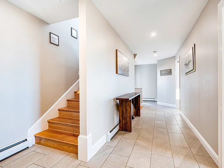 12 Epping Ave — Photo 21