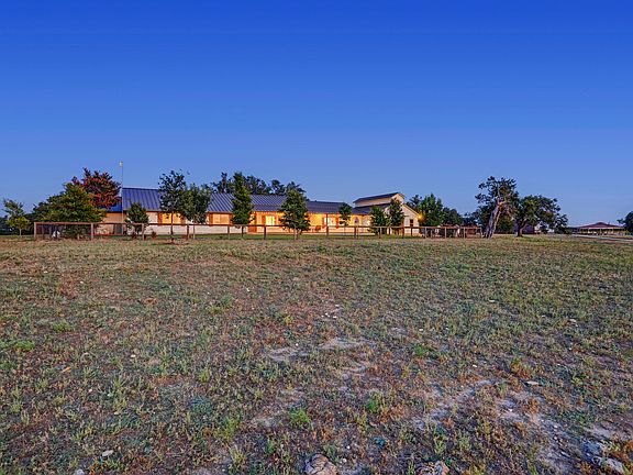 4th image of 2055 County Road 284