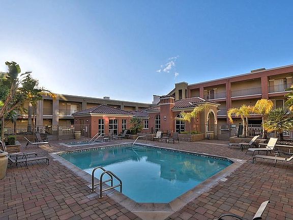 4th image of 2988 Grassina St Unit 423