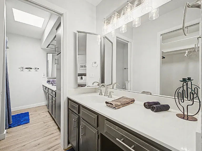 4525 N 66th St #102 — Photo 15