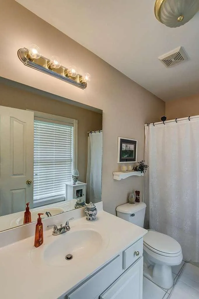 3 bed, 1591 sqft, $1,800 — Photo 2