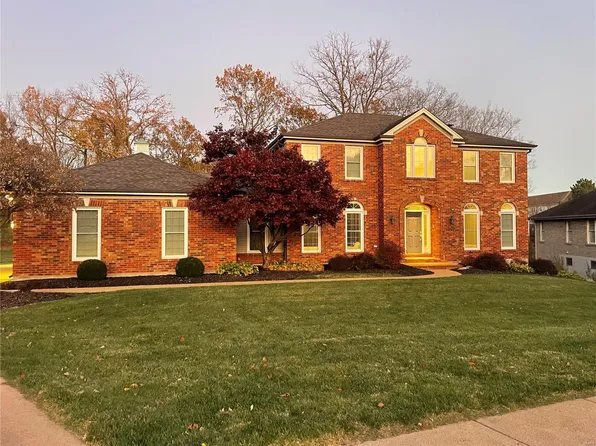 12519 Sunset Dr, Saint Louis, MO 63128