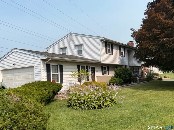 27 Hummingbird Drive, Berlin, CT 06037