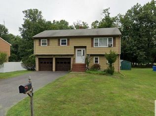 39 Bristol Rd, Piscataway, NJ 08854