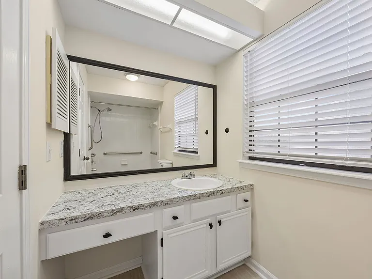 8362 Rockridge Dr — Photo 15