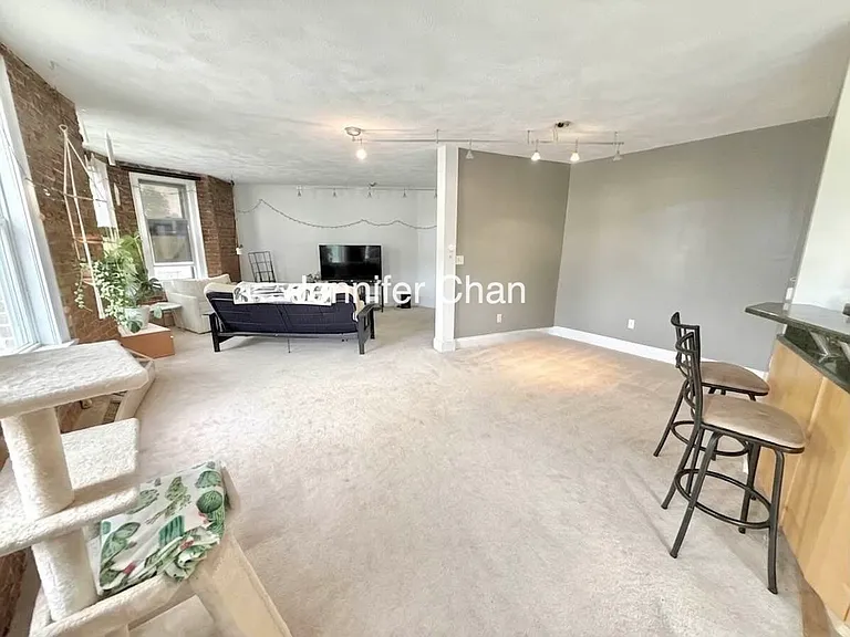 210 Chestnut Hill Ave #5 — Photo 10