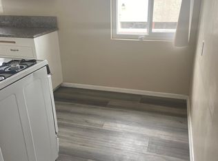 13714 Inglewood Ave #D, Hawthorne, CA 90250